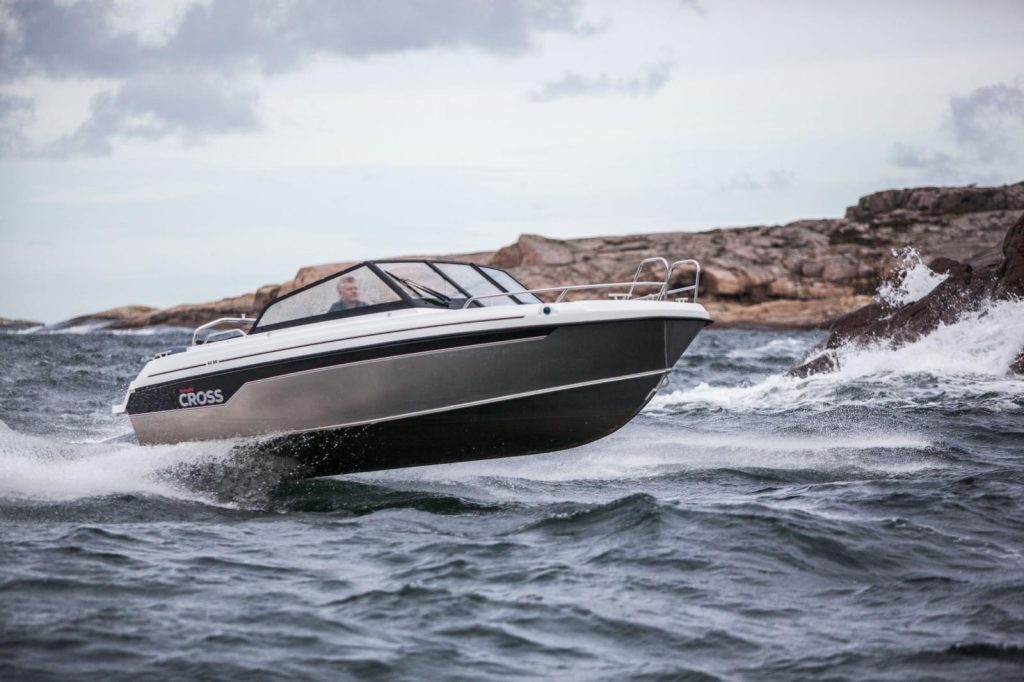 Yamarin_Cross 62BR _Motor_Boat