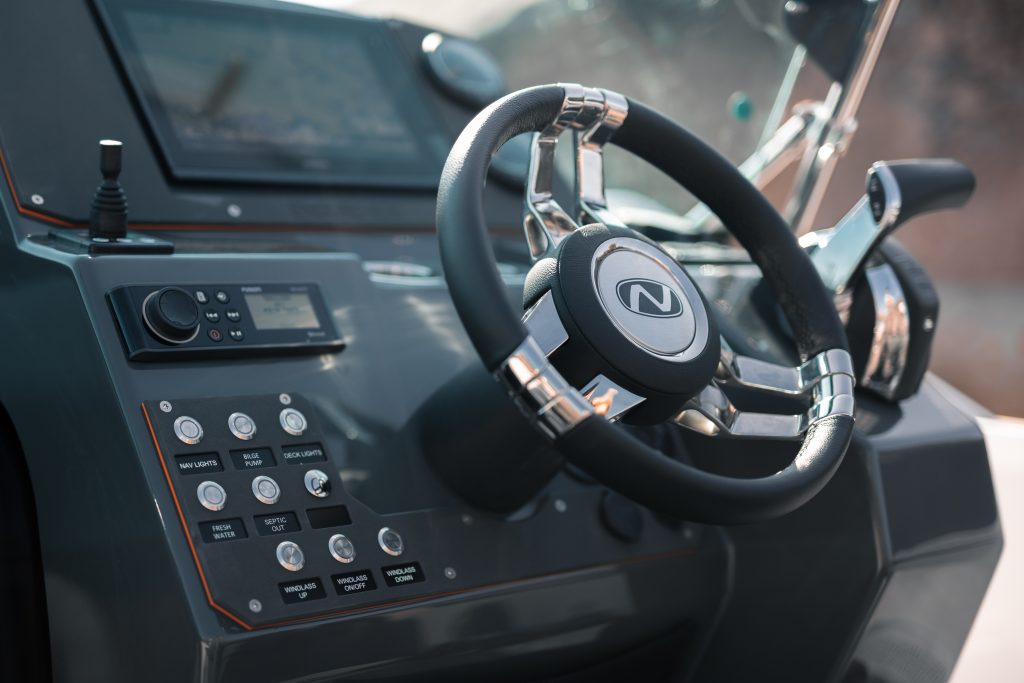 enduro_805_details_-_cockpit_dashboard