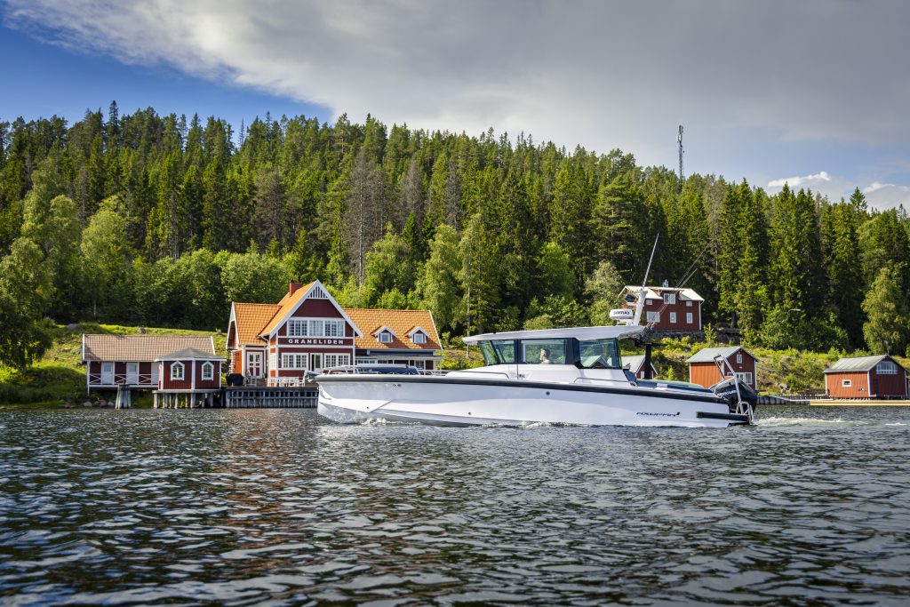 Axopar 29 XC Cross Cabin