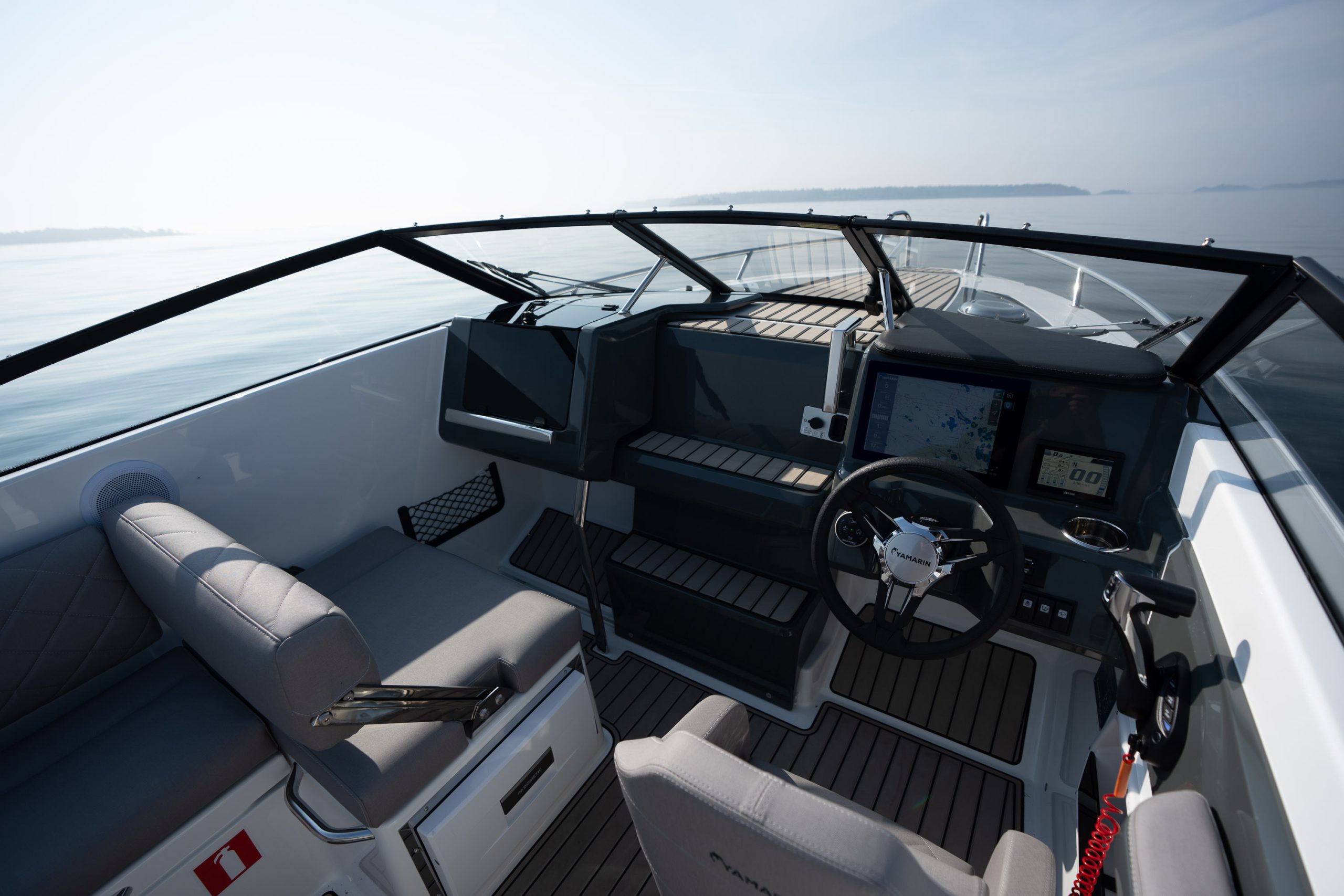 yamarin_63dc-web-093